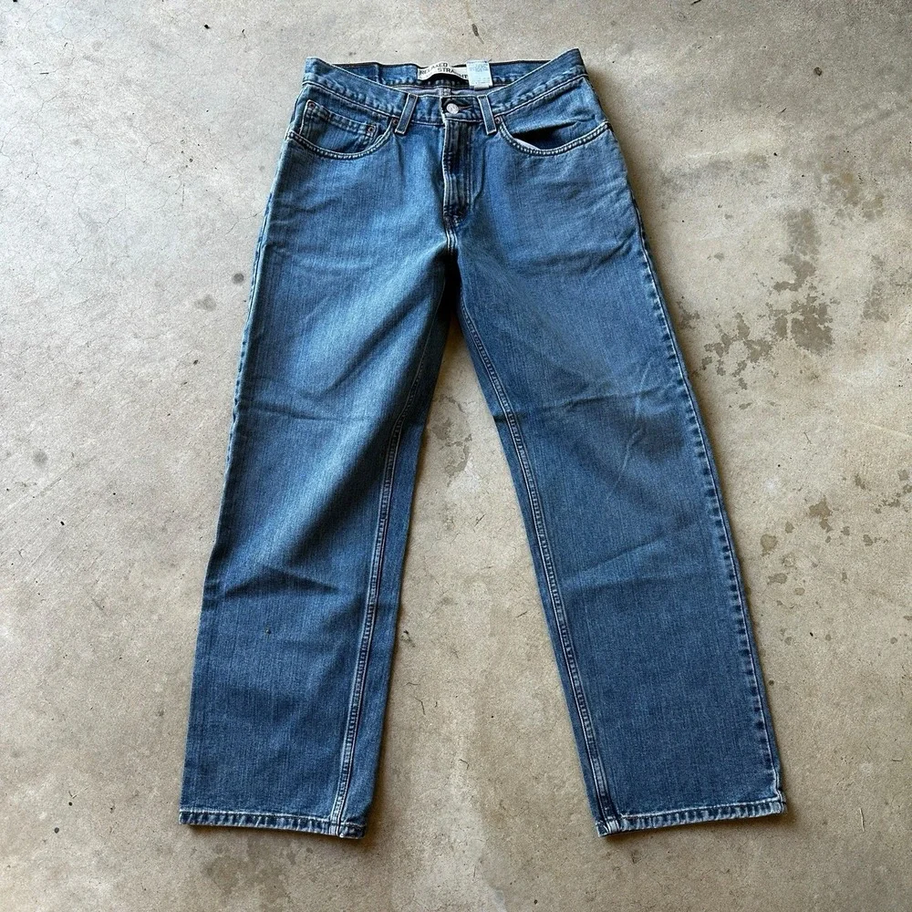 VTG Levi 559 Relaxed Straight Leg Jeans Men's 32x30 Blue Denim Y2K Grunge Skate